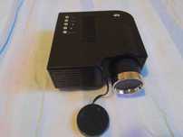 Videoproiector compact nefunctional