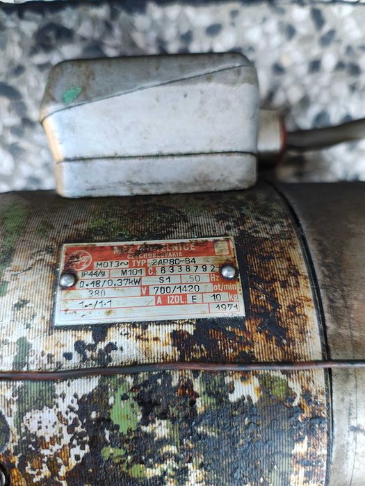 Трифазни електромотори