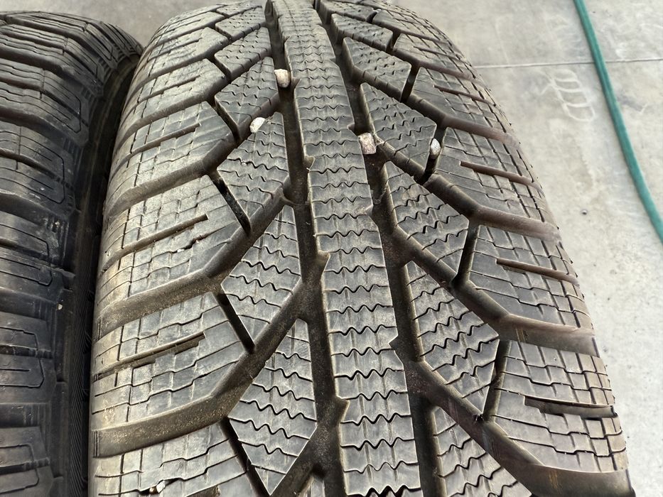 4бр. КАТО НОВИ Зимни Гуми 175/65R/15 -SEMPERIT- DOT:2623- 7.0мм+6.7мм