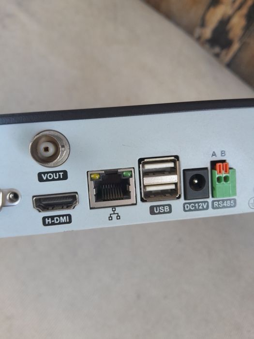Видеорегистратор видеохаб маршрутизатор хаб разветвитель для камер VGA