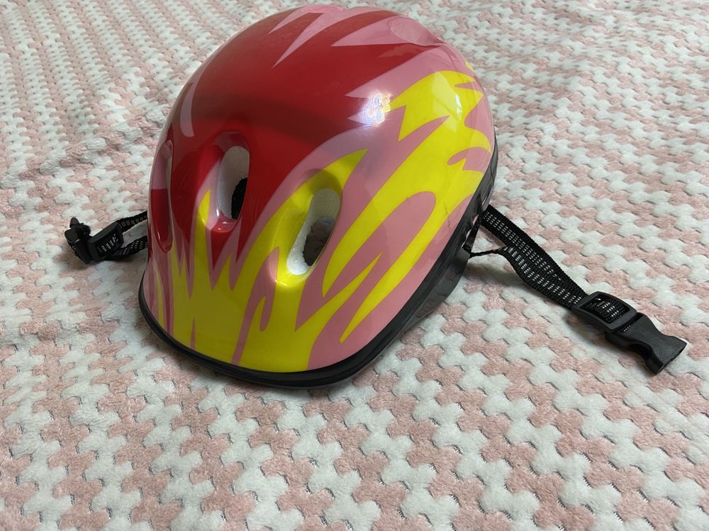 шлем, в огненной окраске