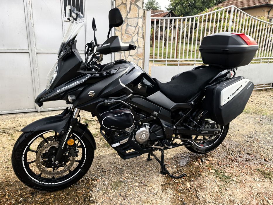 SUZUKI V-STROM 650 Продавам мотоциклет 650 cc