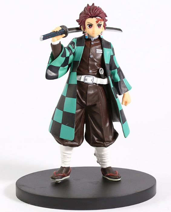 Figurina Demon Slayer Tanjiro Kamado 15 cm anime cape