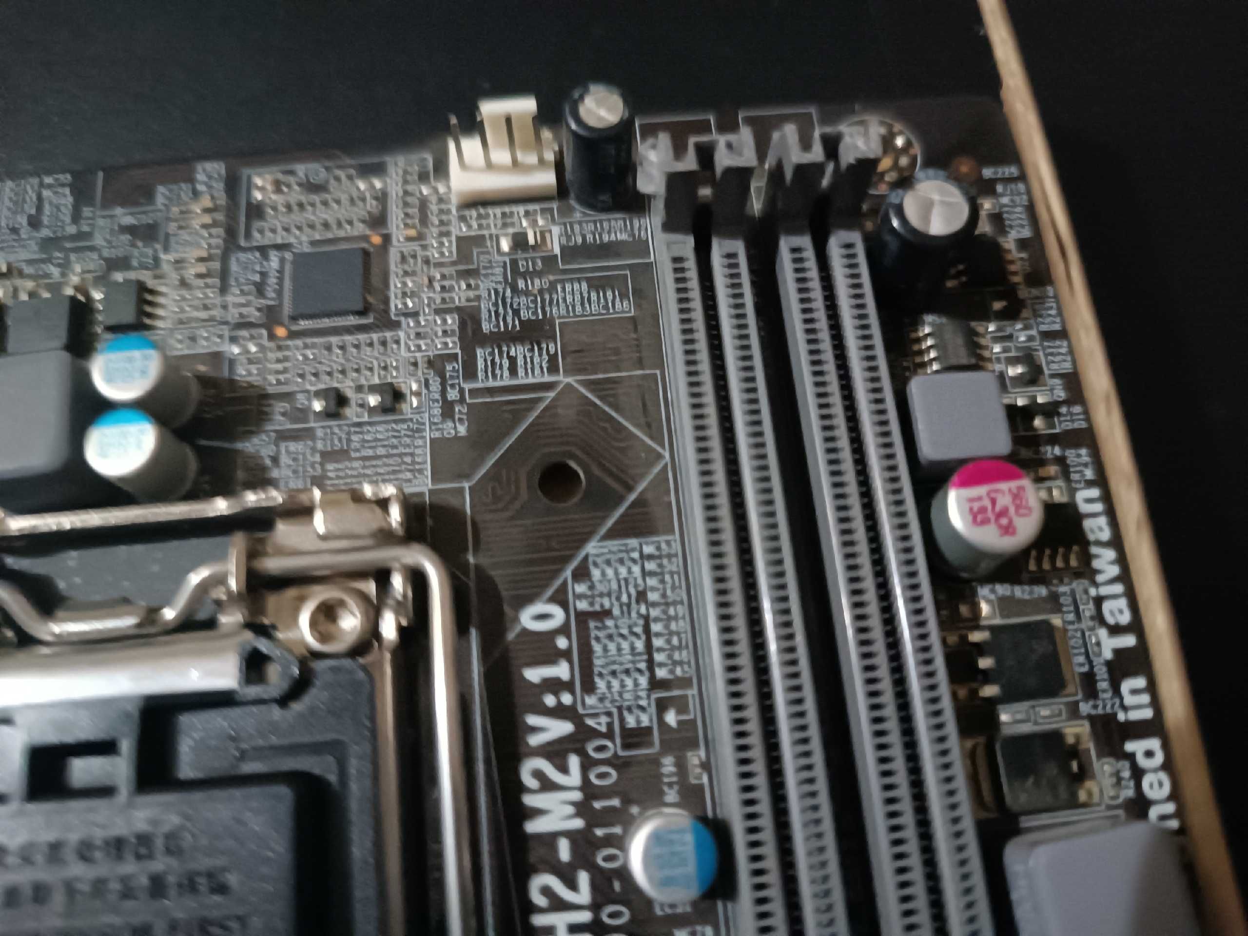 материнская плата  ECS Elitegroup H61H2-M2