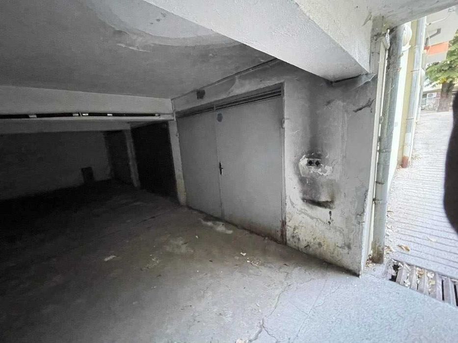 Продава се Гараж / Паркомясто в Стара Загора, Аязмото - 20 кв.м за 1250 €/кв.м - Снимка #1