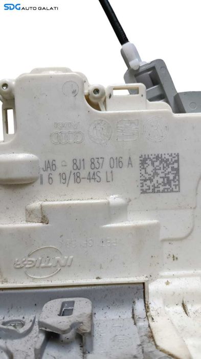Broasca Incuietoare Usa Portiera Dreapta Fata Volkswagen Touareg 7P 2010 - 2018 Cod 8J1837016A [M8401]
