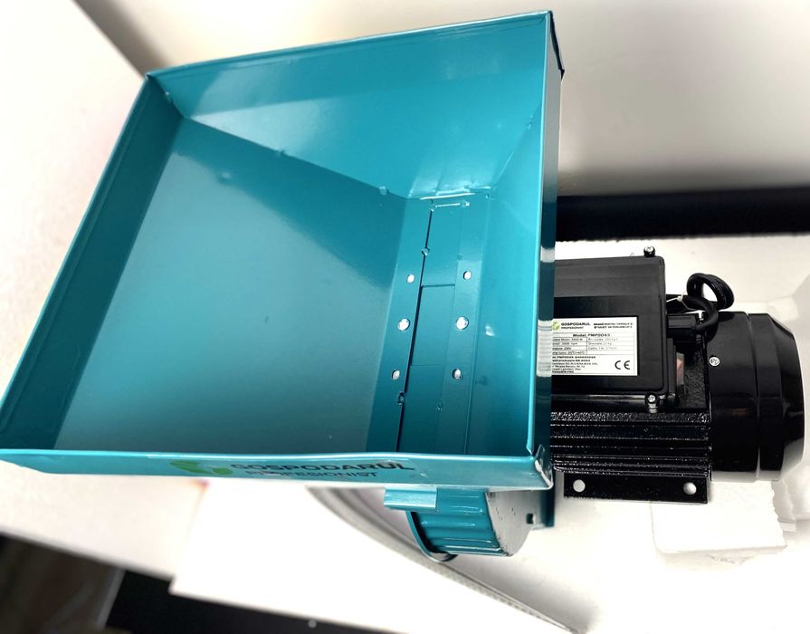 Moara electrica pentru cereale, motor 3.8kW, 4 site granulare incluse