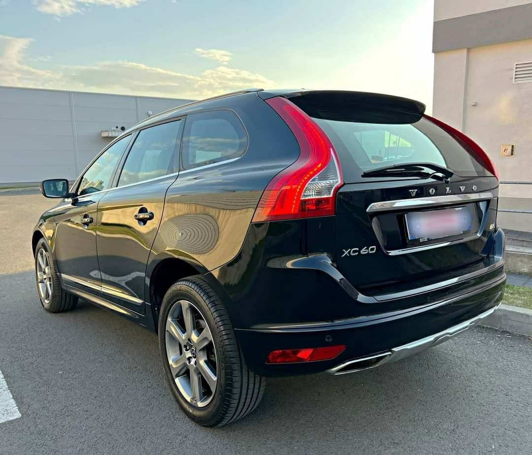 Volvo Xc 60 2.4D AWD D5 215 cp Automat Scaune din Piele încălzite