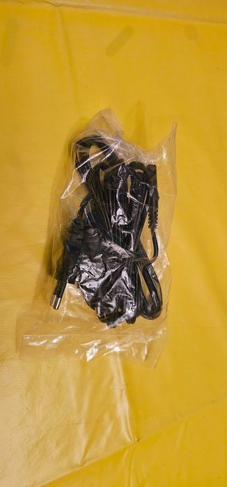 Cablul de alimentare 12V / 220 AC  DC pentru frigider auto camping