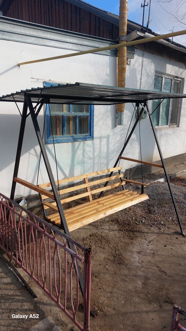 Качели для сада .