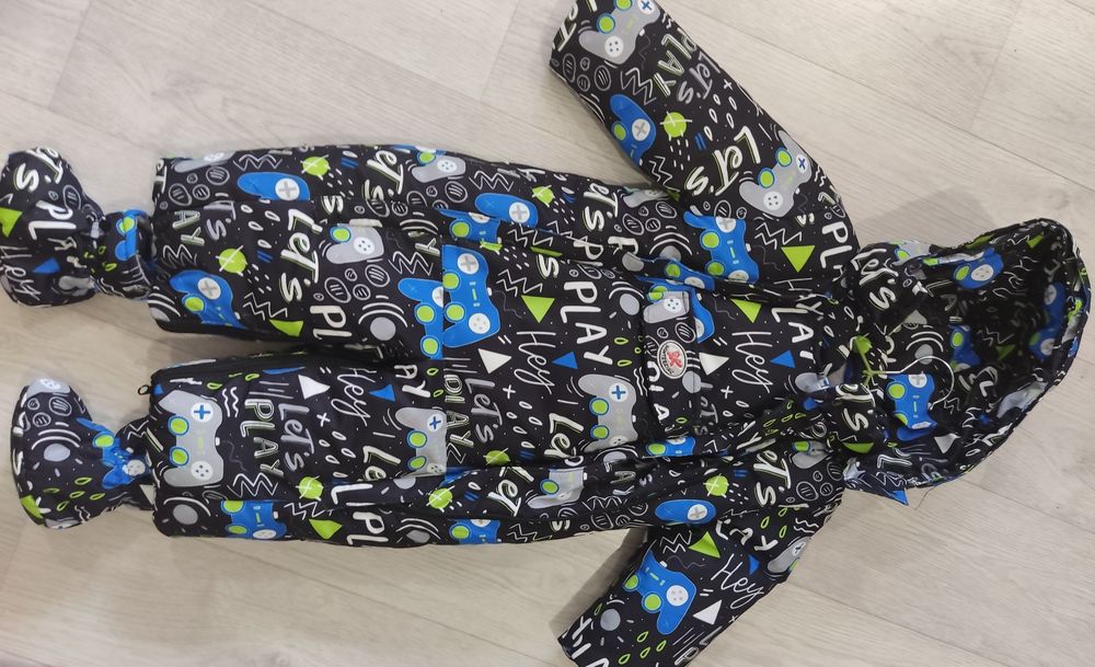 Продам детский зимний комбинезон