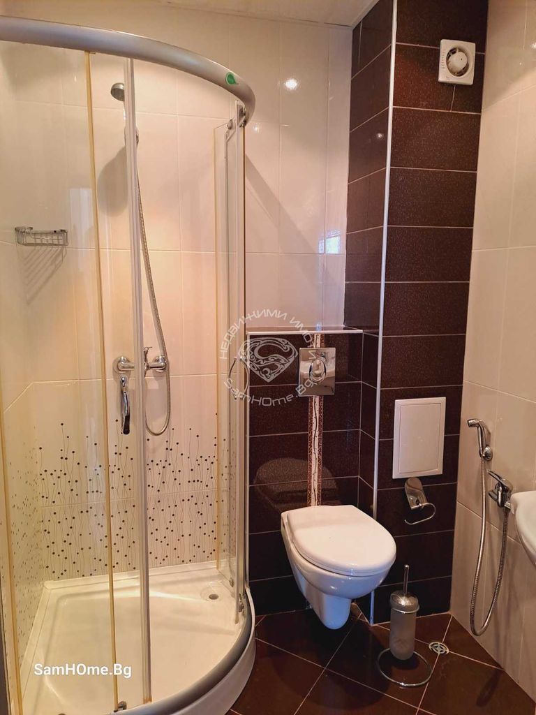 Продава се Четиристаен апартамент в с. Шкорпиловци, Област Варна - 203 кв.м за 929 €/кв.м - Снимка #10