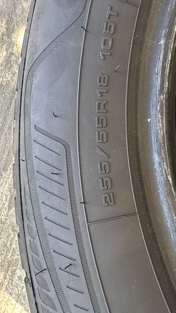 Две автомобилни гуми GOODYEAR VECTOR 3, 255/55R18, 105T, всесезонни