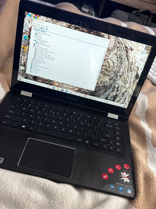 Lenovo Yoga 500 i3 8gb 256 SSD laptop cu touchscreen