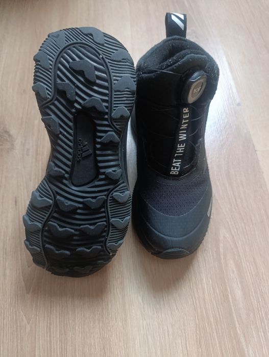 Боти Адидас 33н черни. и 36н черно и електриково