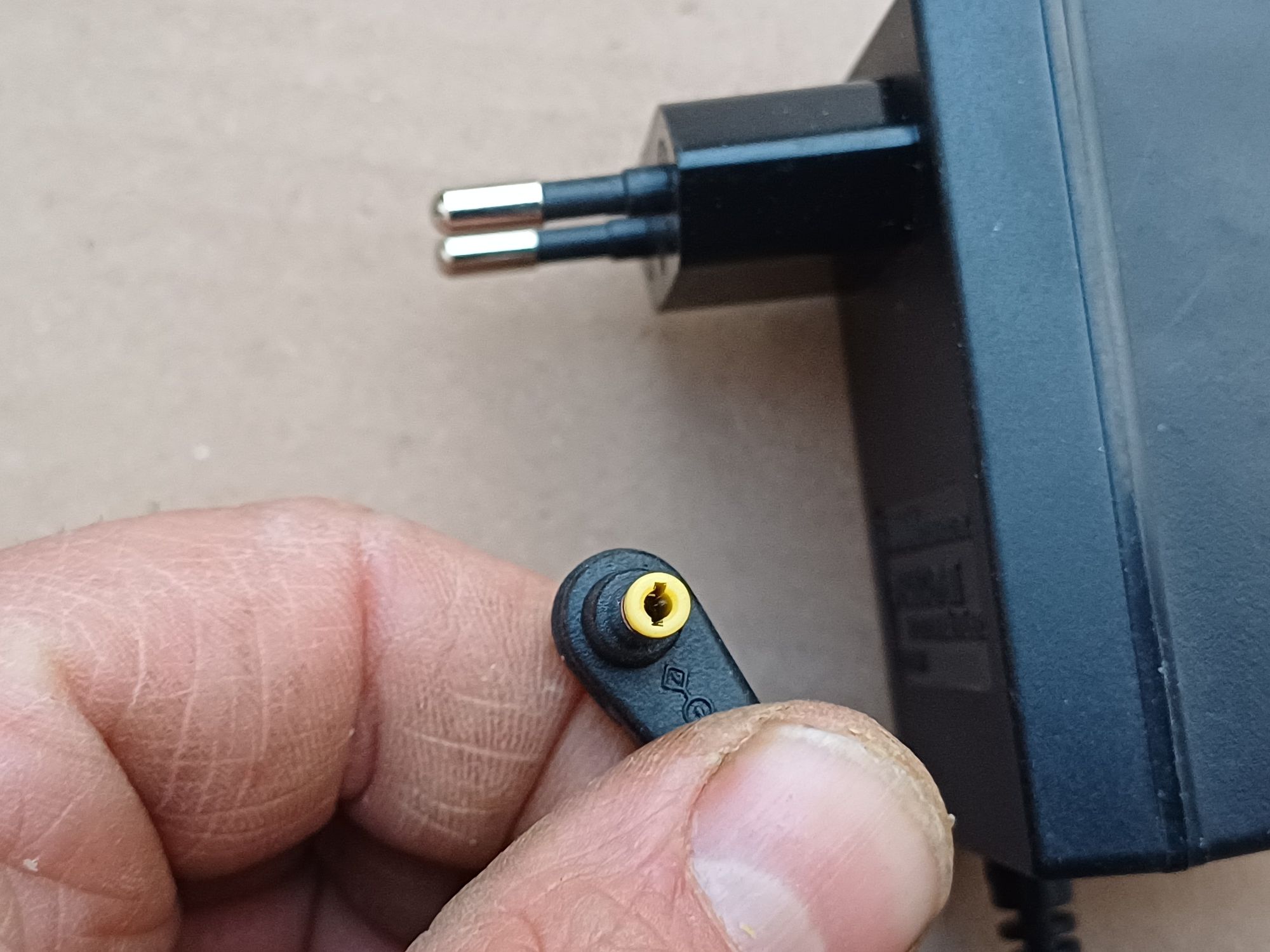 Incarcator alimentator Sony 4,5v  500mA in stare buna