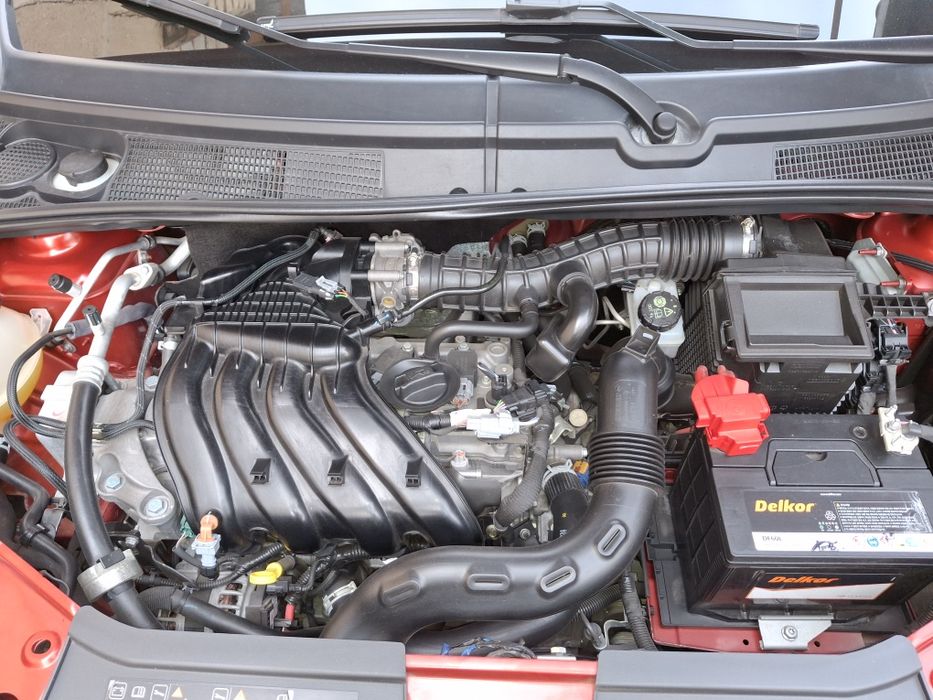 Продам лада х рай кросс 2021 года пробегом 77000.  км краска родная