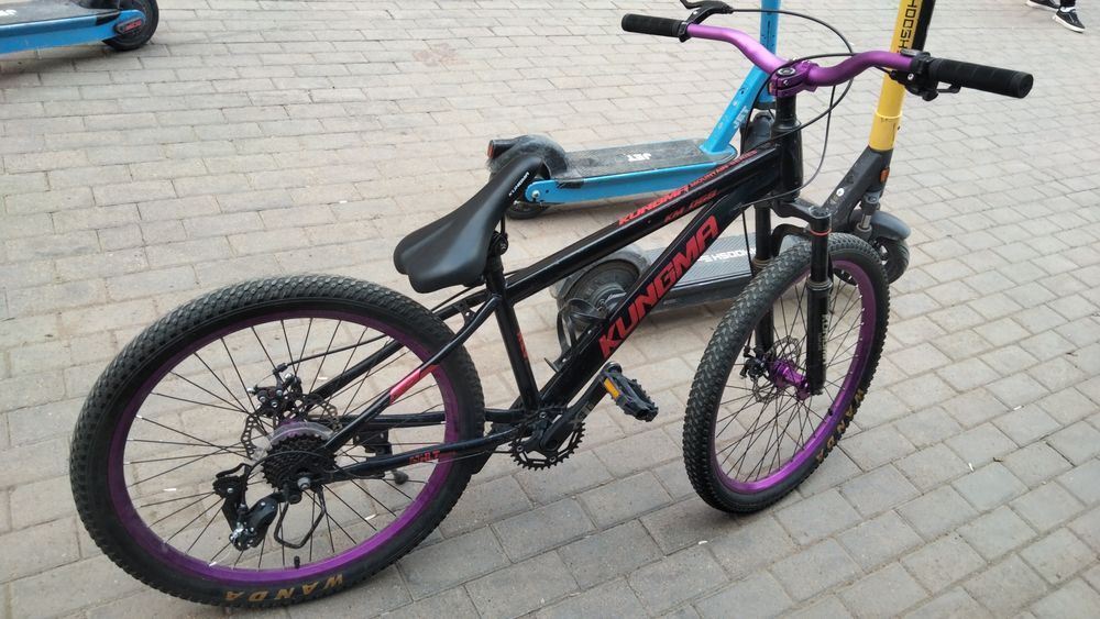 Велик под стант.