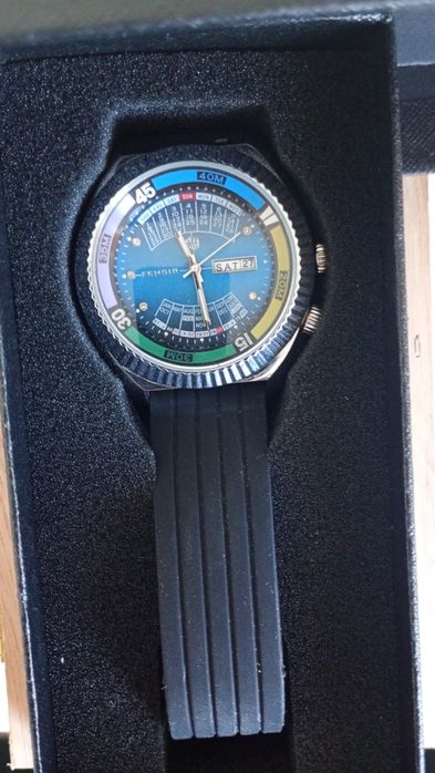 Ceas Fensir cu bezel rotativ, model oriental, 240 roni