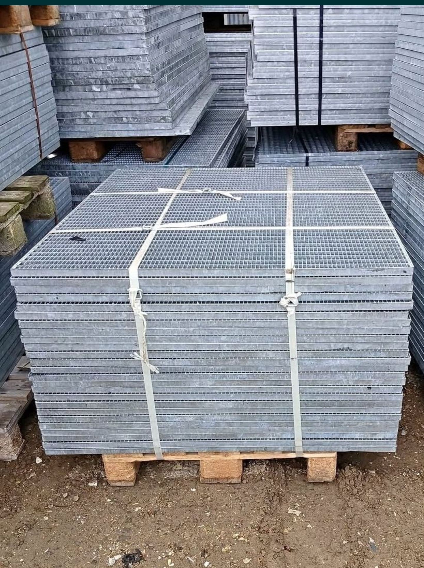 Vindem grătare zincate galvanizate la ori ce dimensiuni se debitează ș