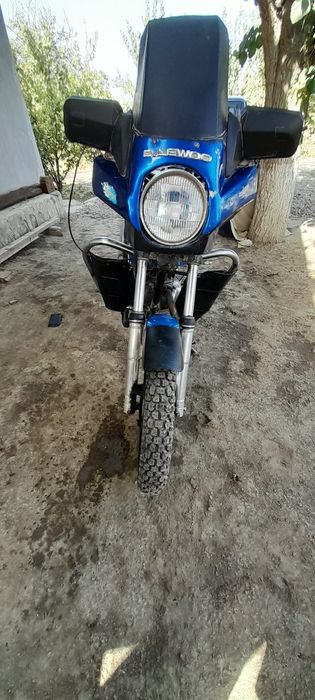 Мотоцикл восход м3 в хорошем состояние с каской в комплекте