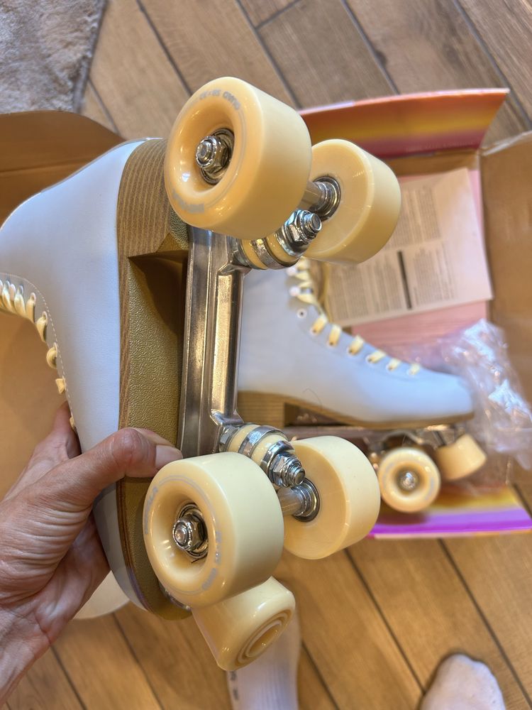 Impala rollerskates