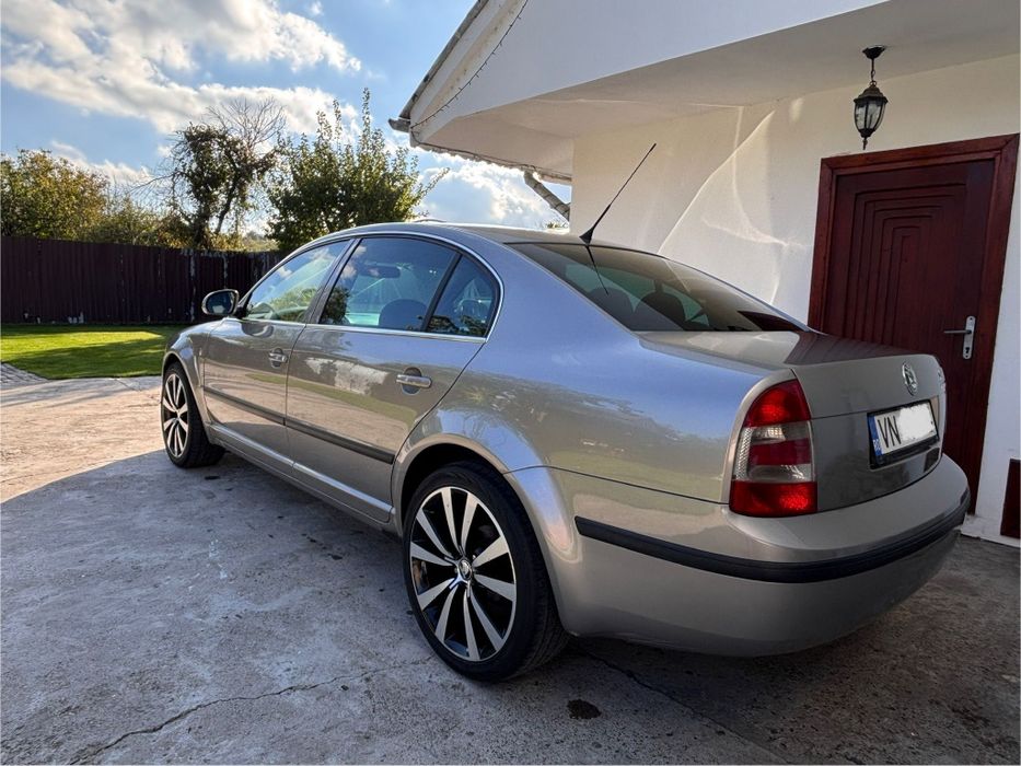 Skoda Superb FACELIFT, 1.9 TDI 131CP, 141.000 KM REALI-Unic proprietar