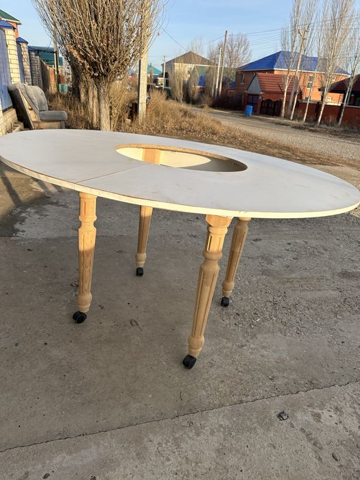 Стол продается срочно