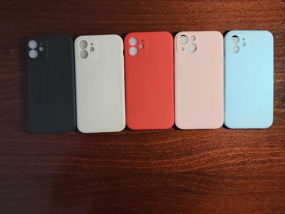 Цветни силиконои калъфи за iPhone 12