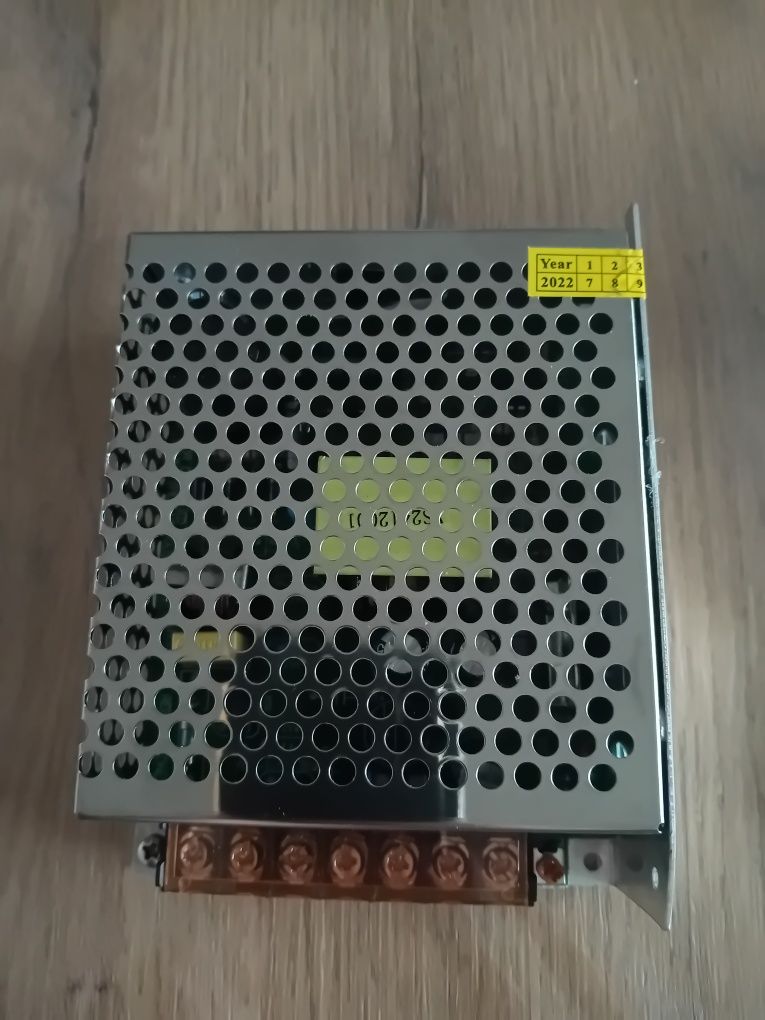 Захранване за LED осветление 220/24V, 5A