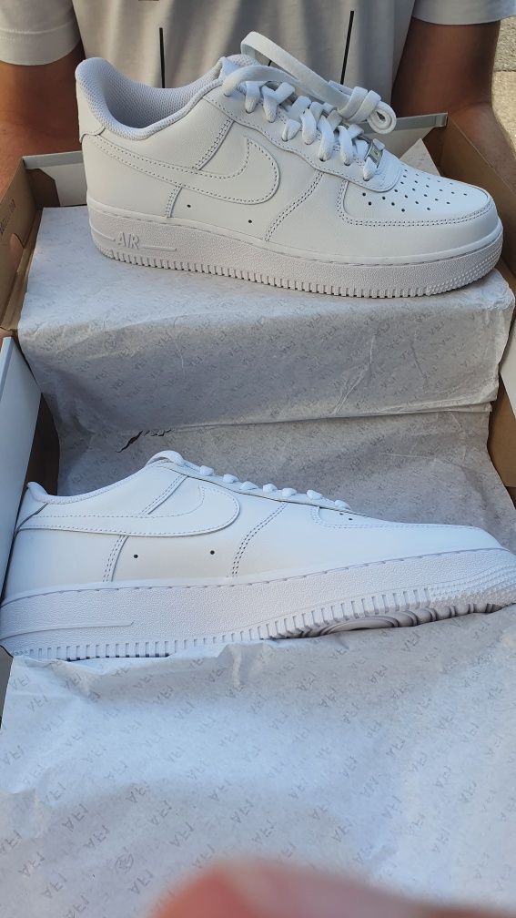 Vand nike af1 triple white