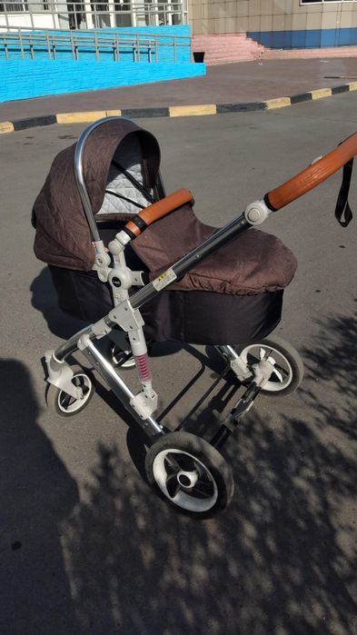 Продам коляску зима-лето