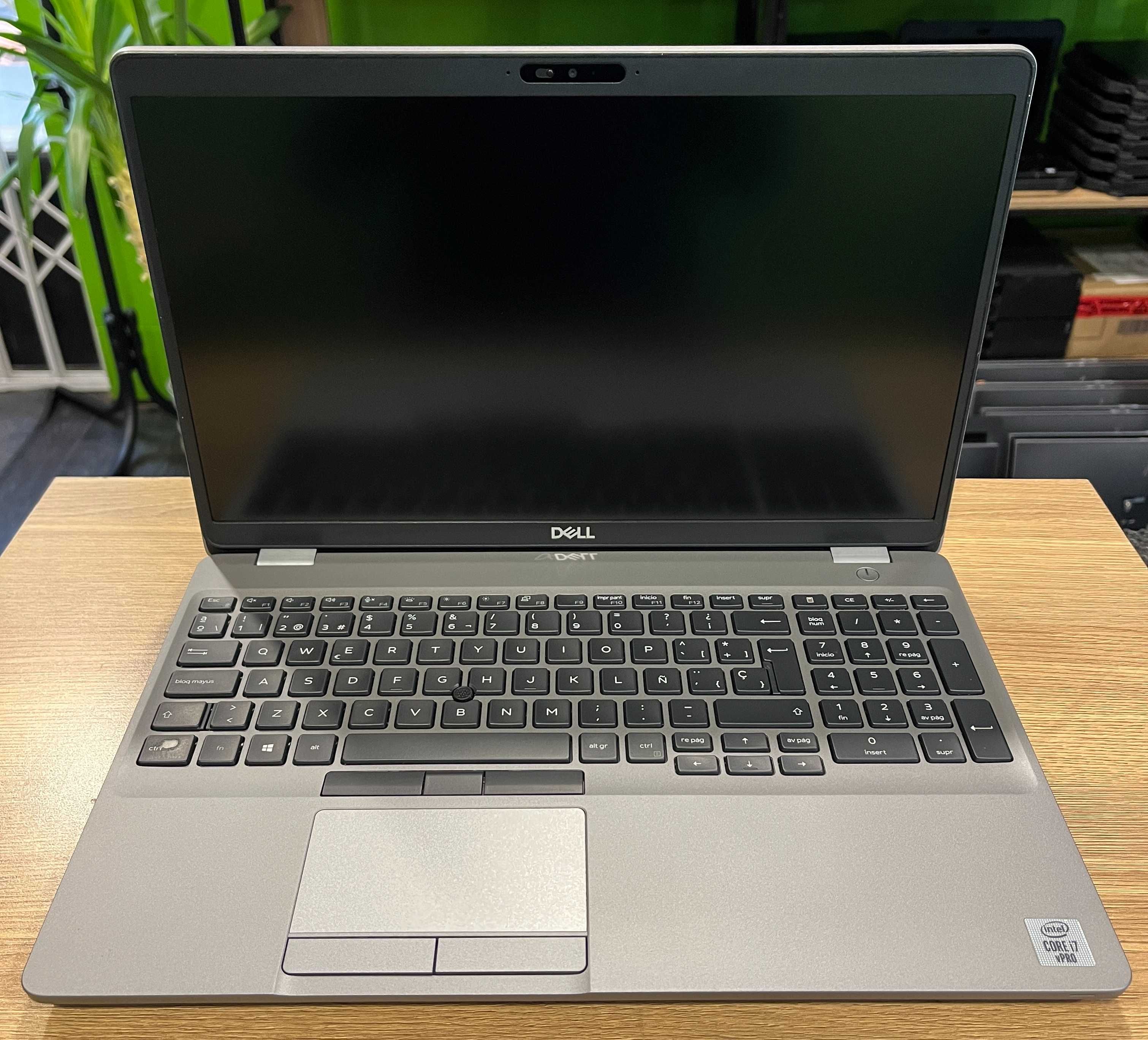 Ноутбук Dell Latitude 5511. Core i5-10400H 2.6/4.6GHz, 8/256 GB