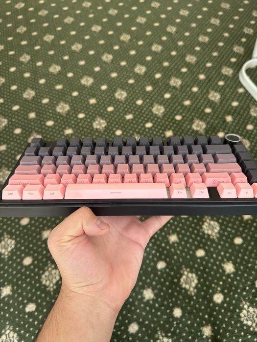 Aula F75 в идеальном состояние