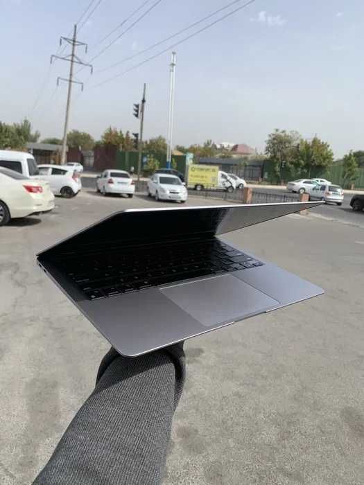 Macbook m1 air 8/256gb