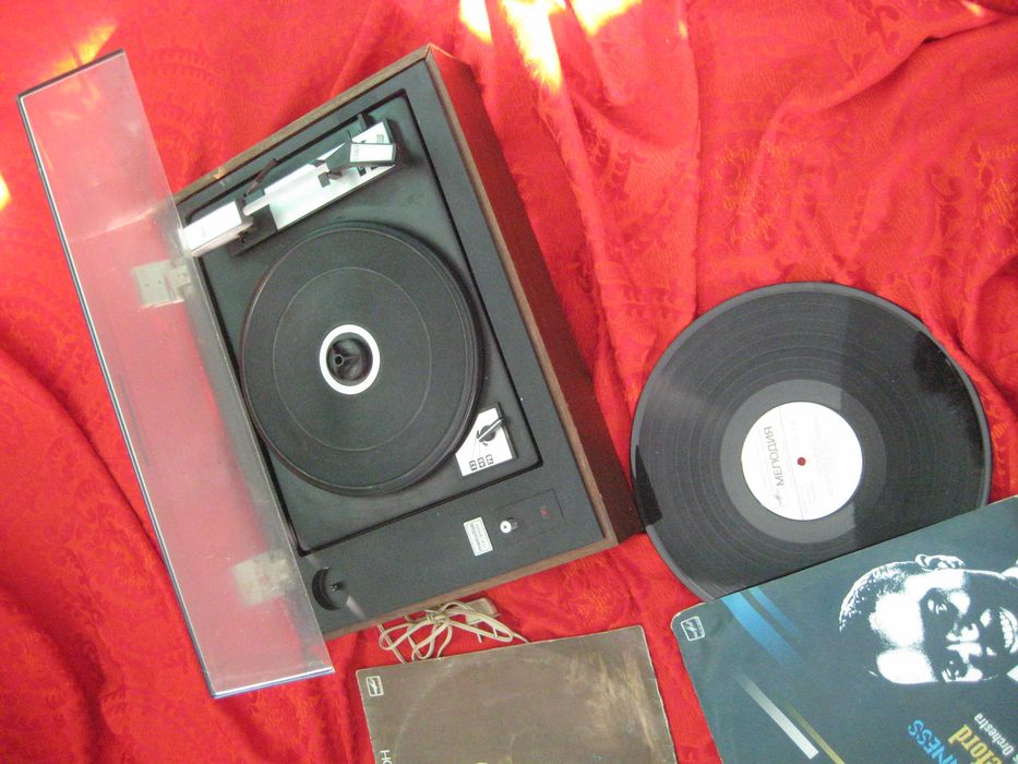 Проигрыватель Электротехника для Пластинок Рабочий