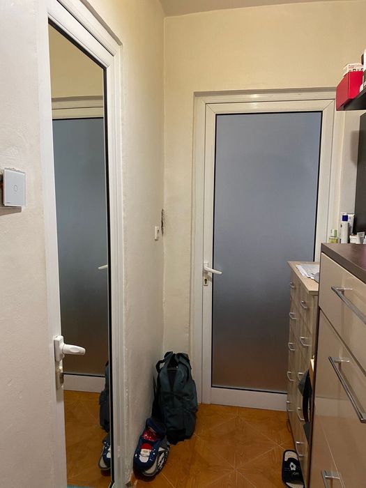 Închiriez ap. cu 3 camere ,et. 2, CraiovitaNouă