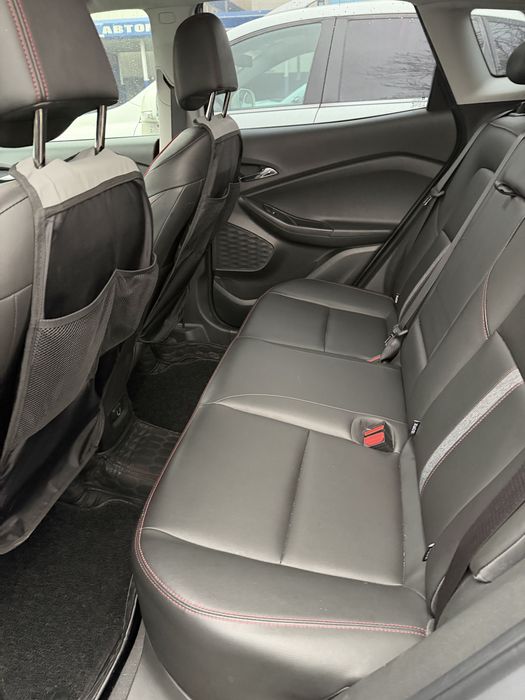 Продаю трекер 2021 Red Line