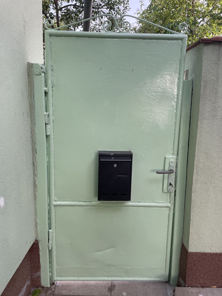 Porti metalice intrare auto/poarta mica