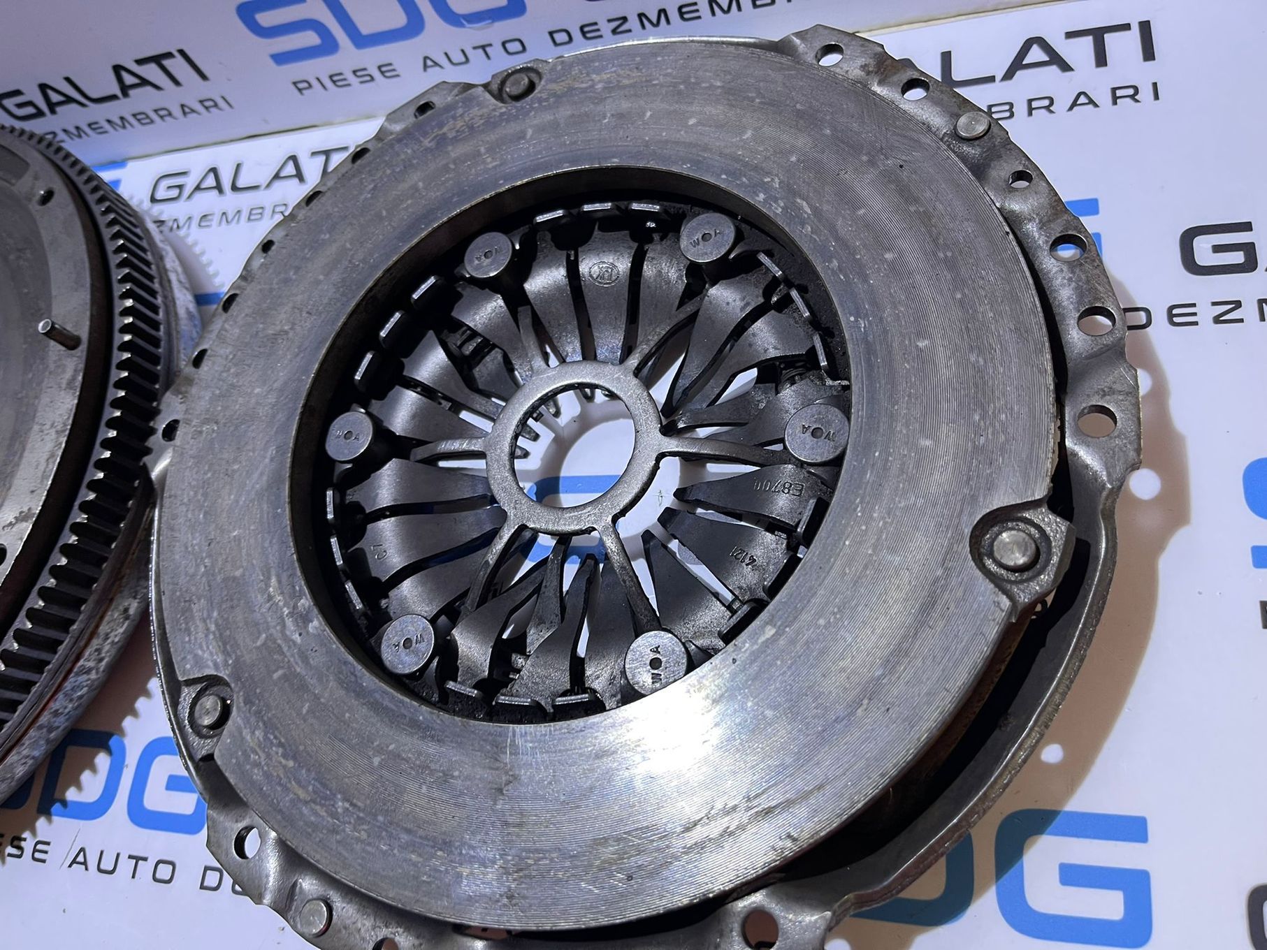 Volanta Masa Dubla cu Placa Presiune Ambreiaj FARA Disc Cutie Manuala 6 Trepte Skoda Octavia 2 2.0 TFSI BWA 2004 - 2012 Cod 022141031R 06F105266K