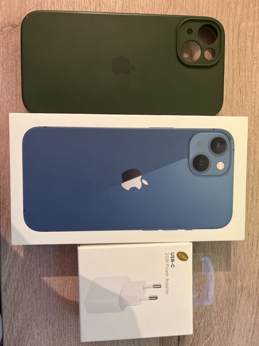 Айфон 13, синий