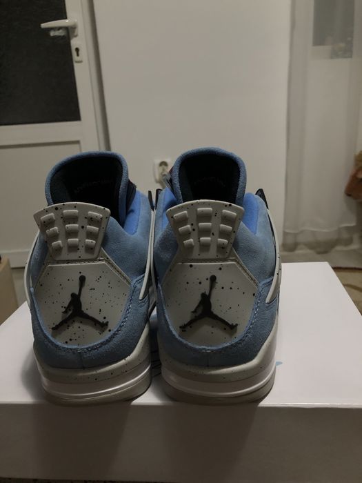 Vand adidasi jordan4 university blue marimea 44