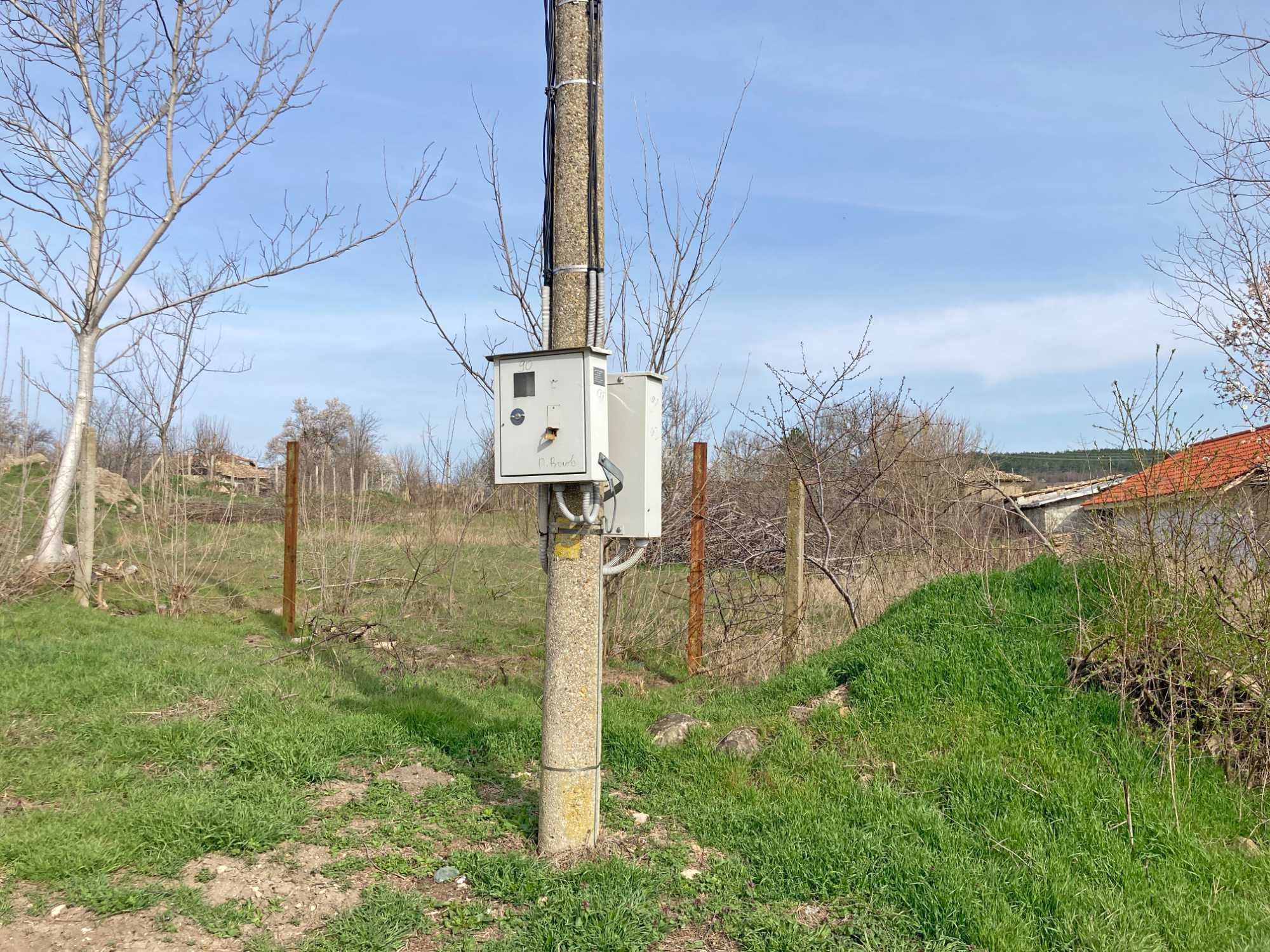 Продава парцел 1 дка в с. Енево (общ. Нови пазар, обл. Шумен). С вода!