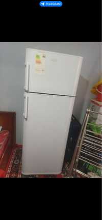 Холодильник Бирюса двухкамерная