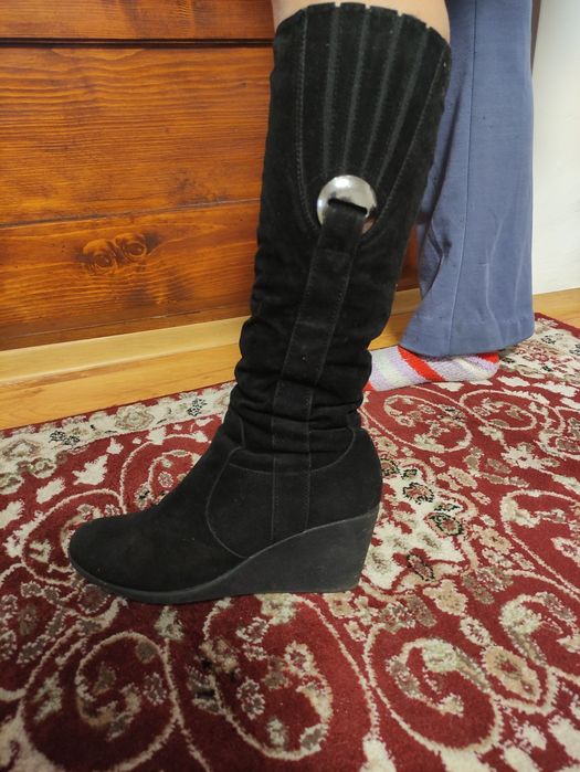 Cizme negre de damă