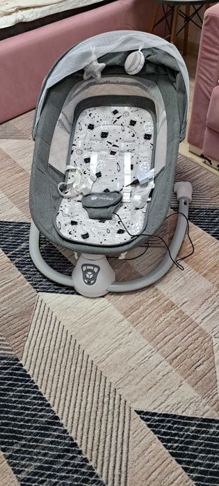 Детский вращающийся стульчик