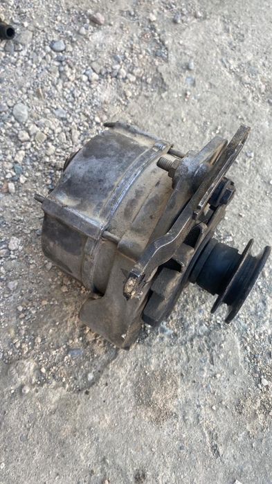 Мотор коробка стартер динама на Ауди 100 с3