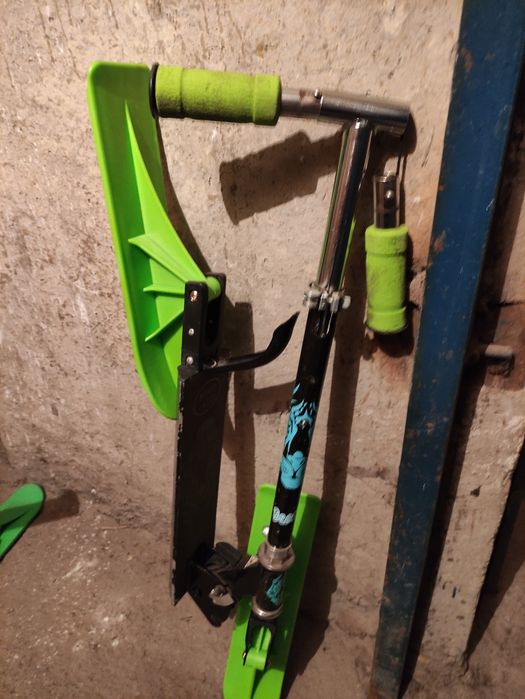 Тротинетка / шейна за сняг 3бр тротинетки / шейни