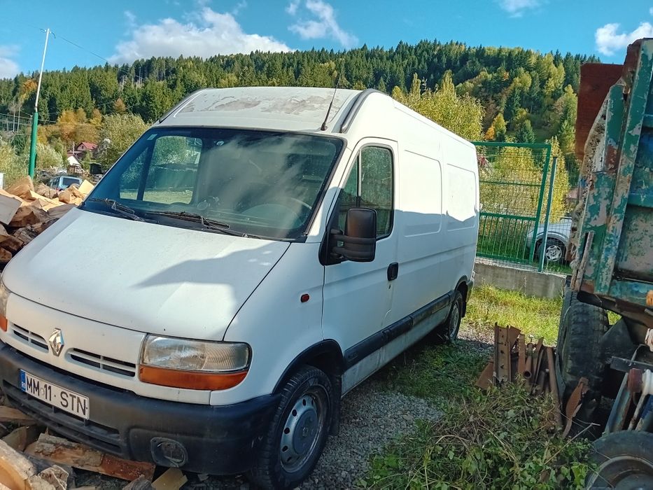 Vând Renault Master