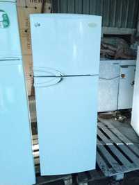 Холодильник в рабочем состоянии Daewoo
